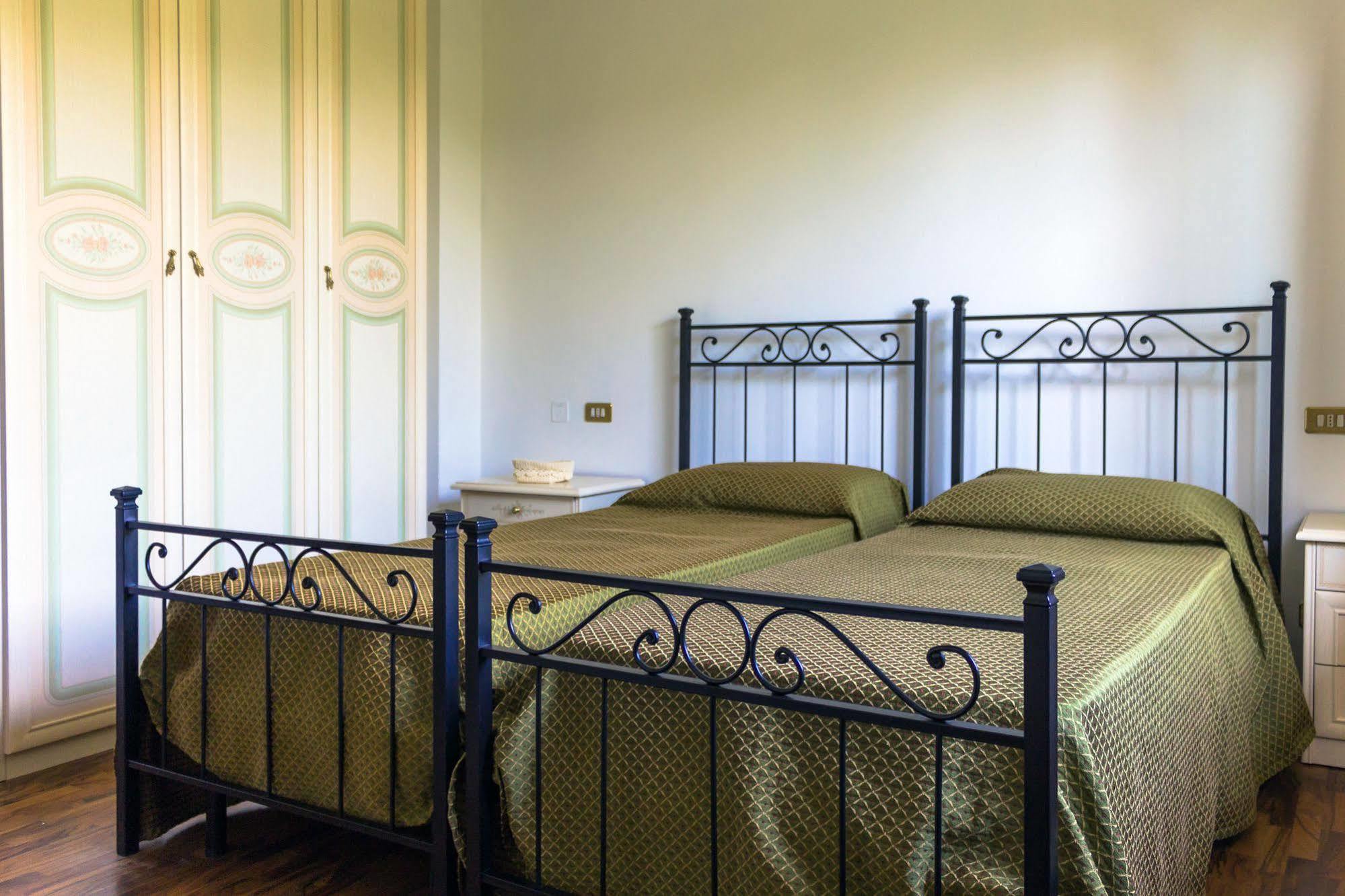 Le Monachette Bed & Breakfast อัสโกลีปิเชโน ภายนอก รูปภาพ