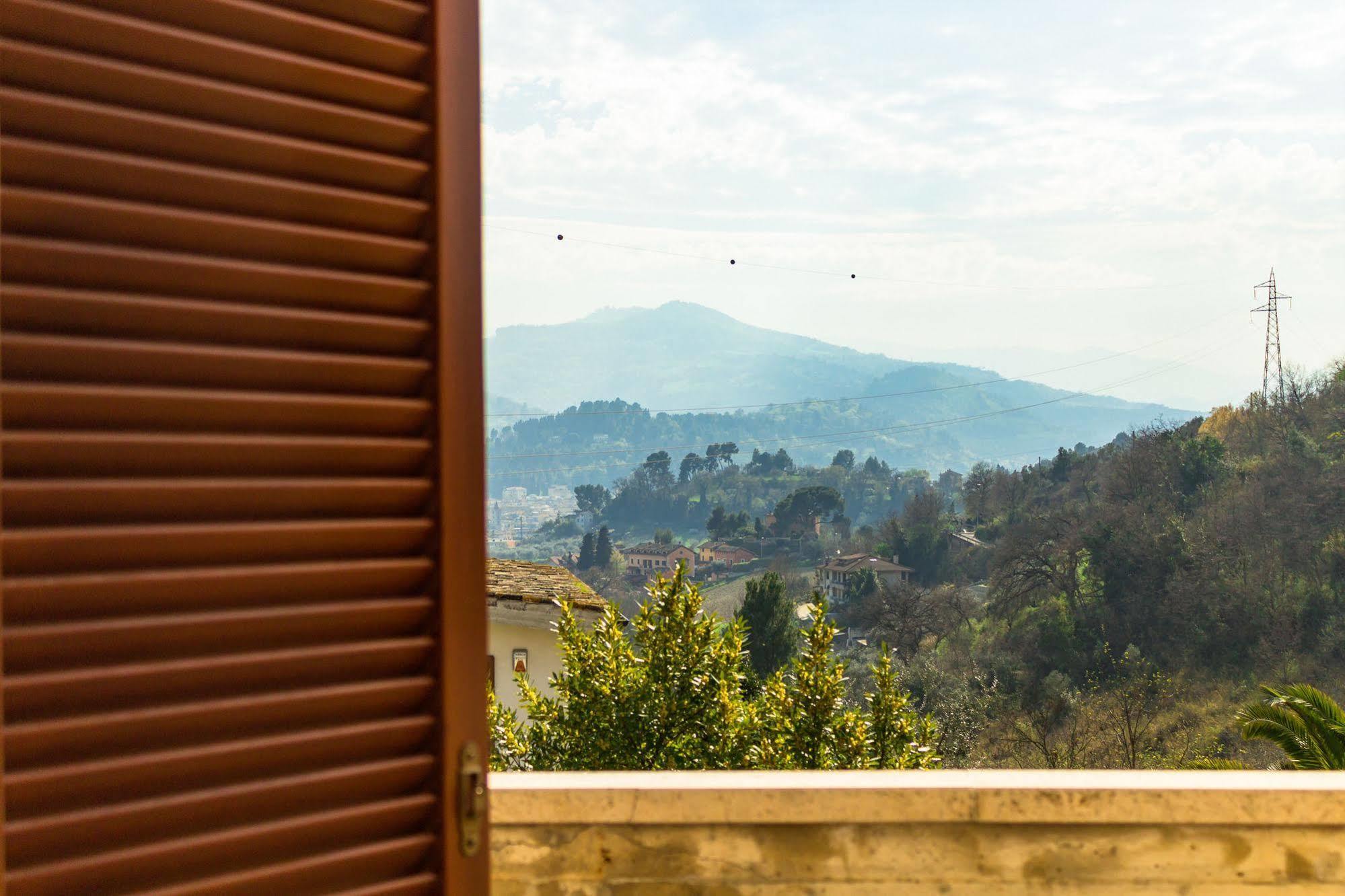 Le Monachette Bed & Breakfast อัสโกลีปิเชโน ภายนอก รูปภาพ